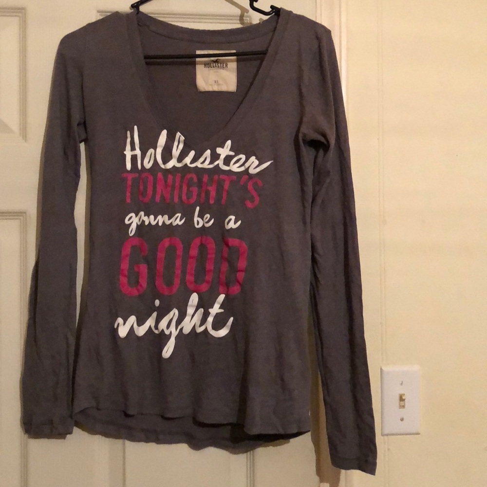Hollister top